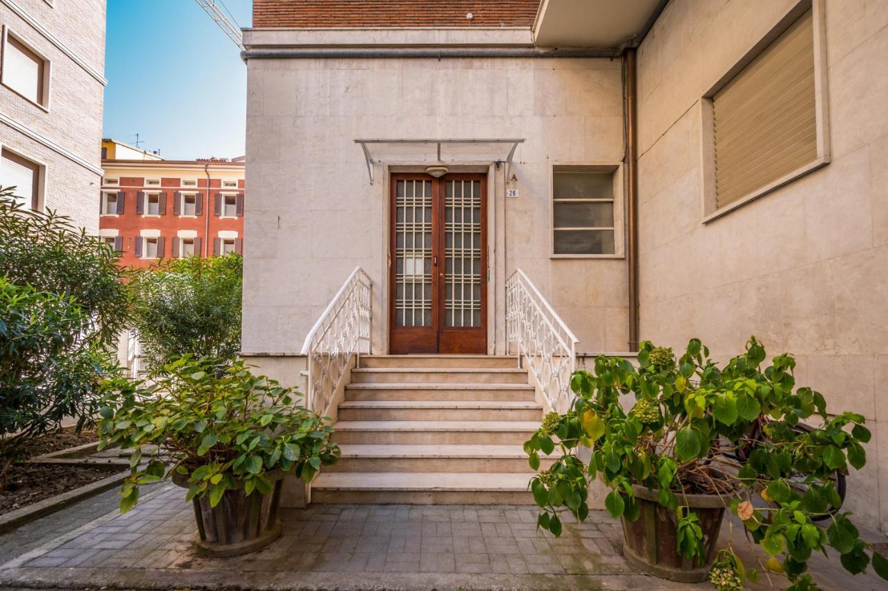 Apartament Altalena Sulla Piazza, Un Affaccio D'Eccezione Modena Zewnętrze zdjęcie